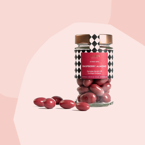 La Mara schokolierte Mandeln mit Himbeeren vegan Geschenke Feinkost Online Shop Feinkostladen Köln Gourmet Delikatessen Essen Lebensmittel