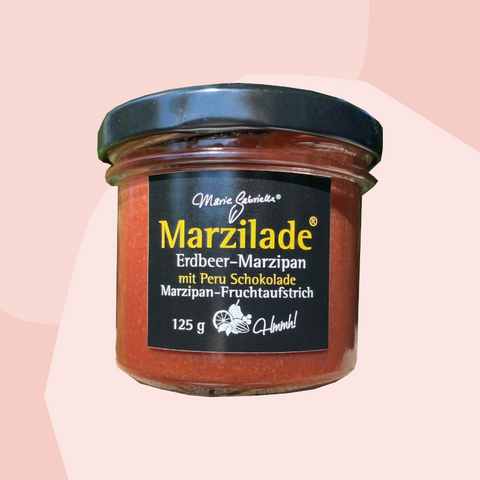 Marzilade Fruchtaufstrich Erdbeere Marzipan Feinkost Online Shop Delikatessen Spezialitäten Geschenke Feinkostladen Köln Gourmet Lebensmittel nachhaltig