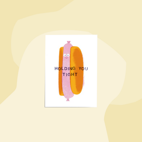 jungwiealt Postkarte Hot Dog Holding you tight Umarmung Geschenke Feinkost Delikatessen Manufakturen Köln Onlineshop